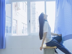 似水流年，你给的疼痛。